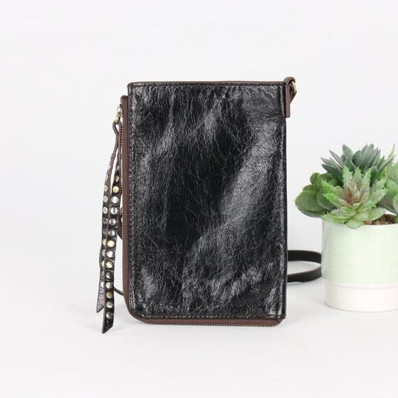 Hobo Moxie Distressed Black Crossbody Bag - Picture 5 of 7